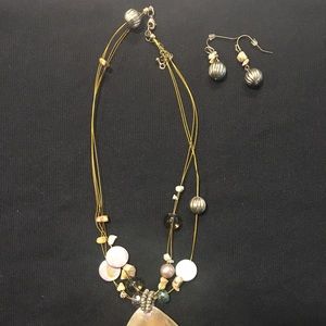 Necklace with pendant & matching earrings.